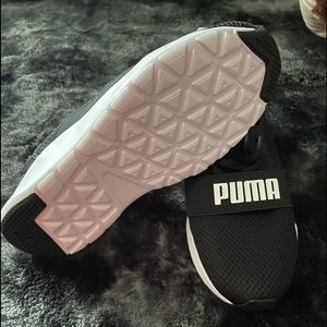 Brand New Puma sneakers- never worn!